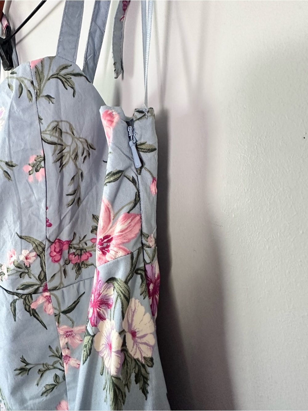 American Eagle Outfitters Sweetheart Tie-Strap Midi Dress Size M NWT - Picture 10 of 14